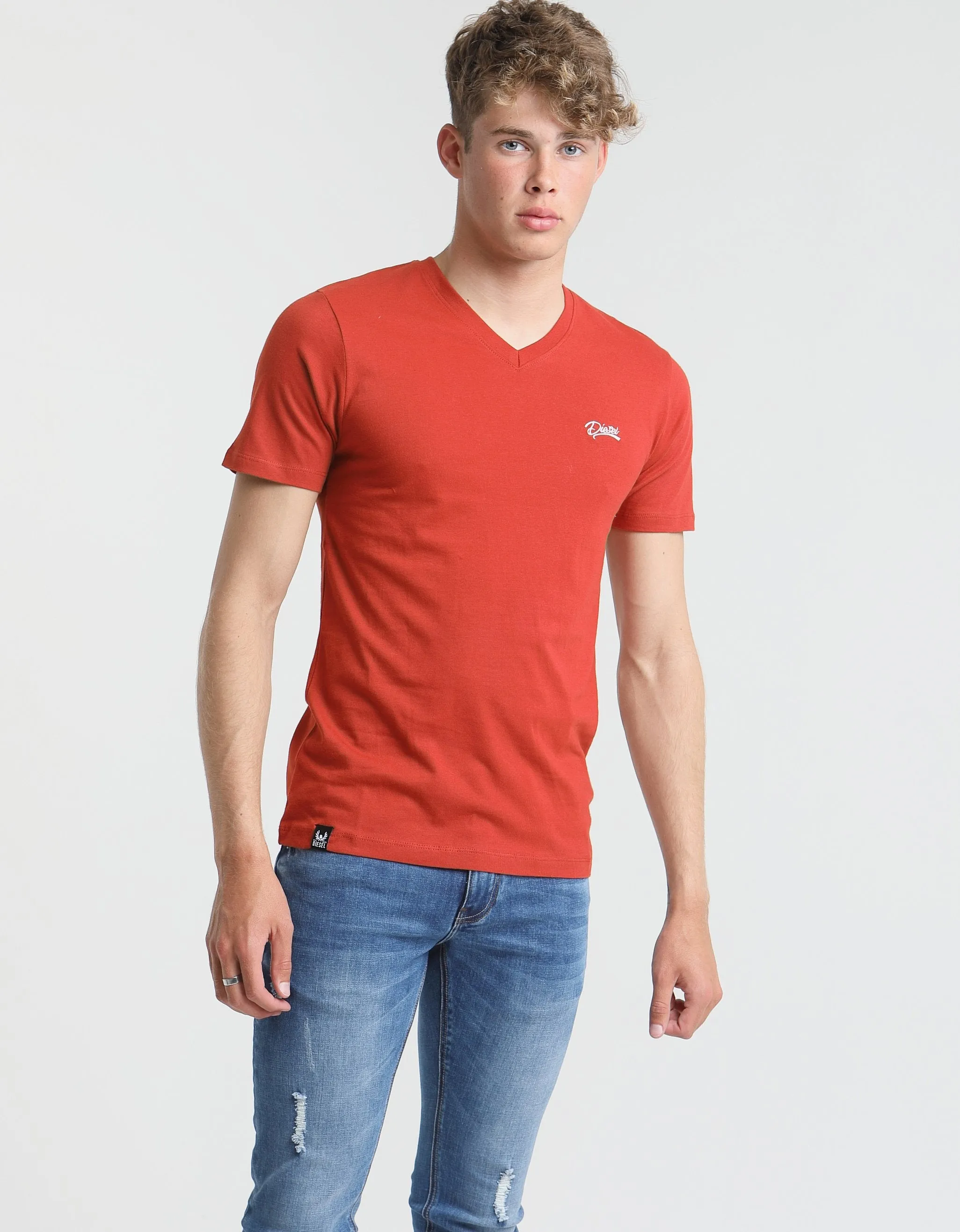 Basic Scott V Neck Tee Ketchup